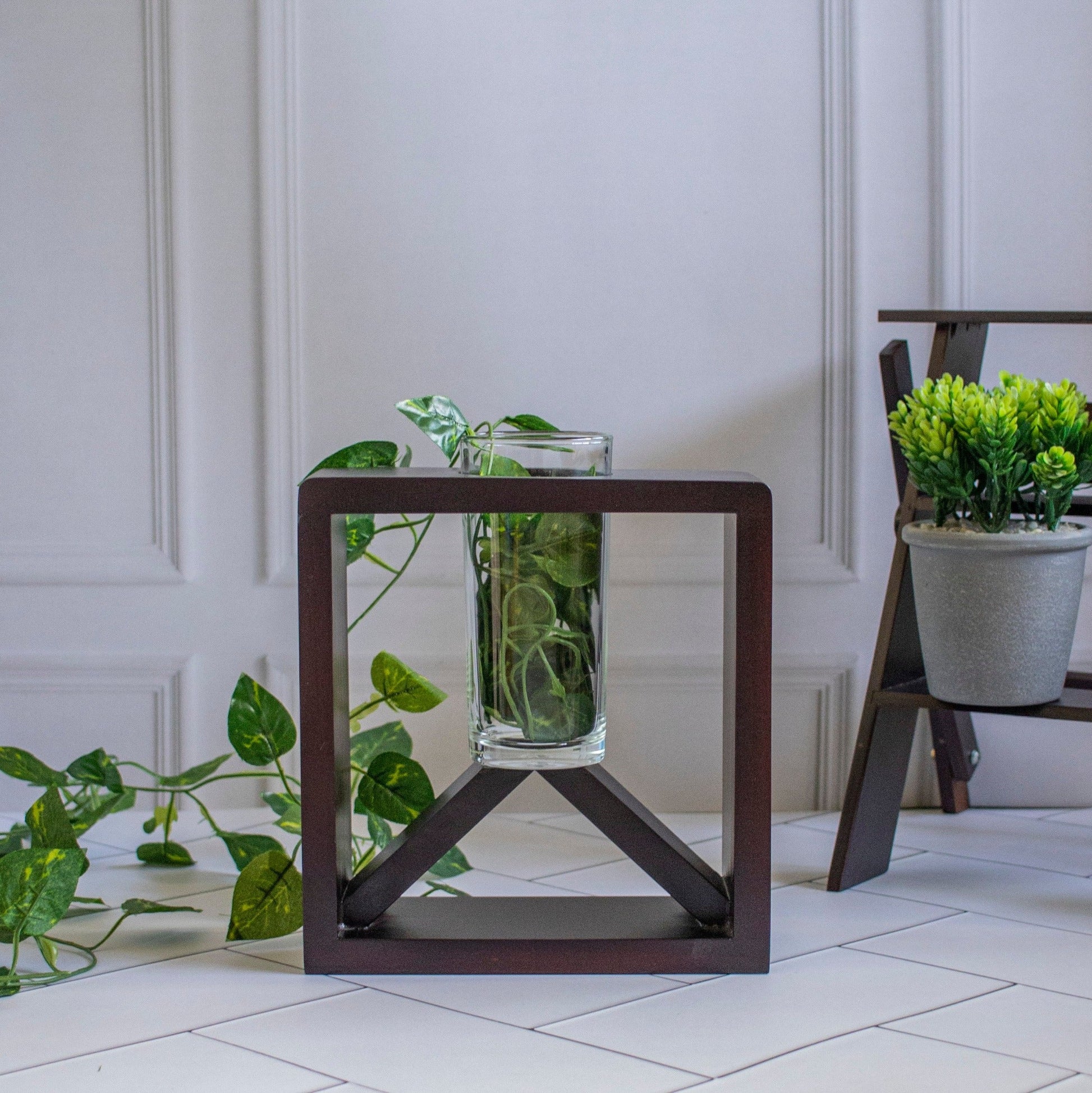 Daulat : Wooden Money-Plant Pot Stand - Ebony WoodcraftsPlanter Holders