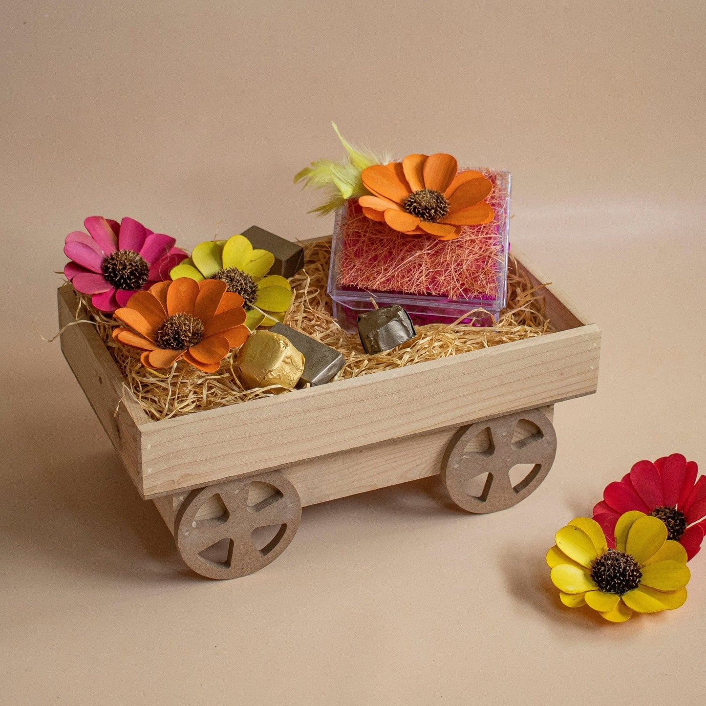 Thela : Hamper Gift Basket - Ebony WoodcraftsConcept Gifting Bases