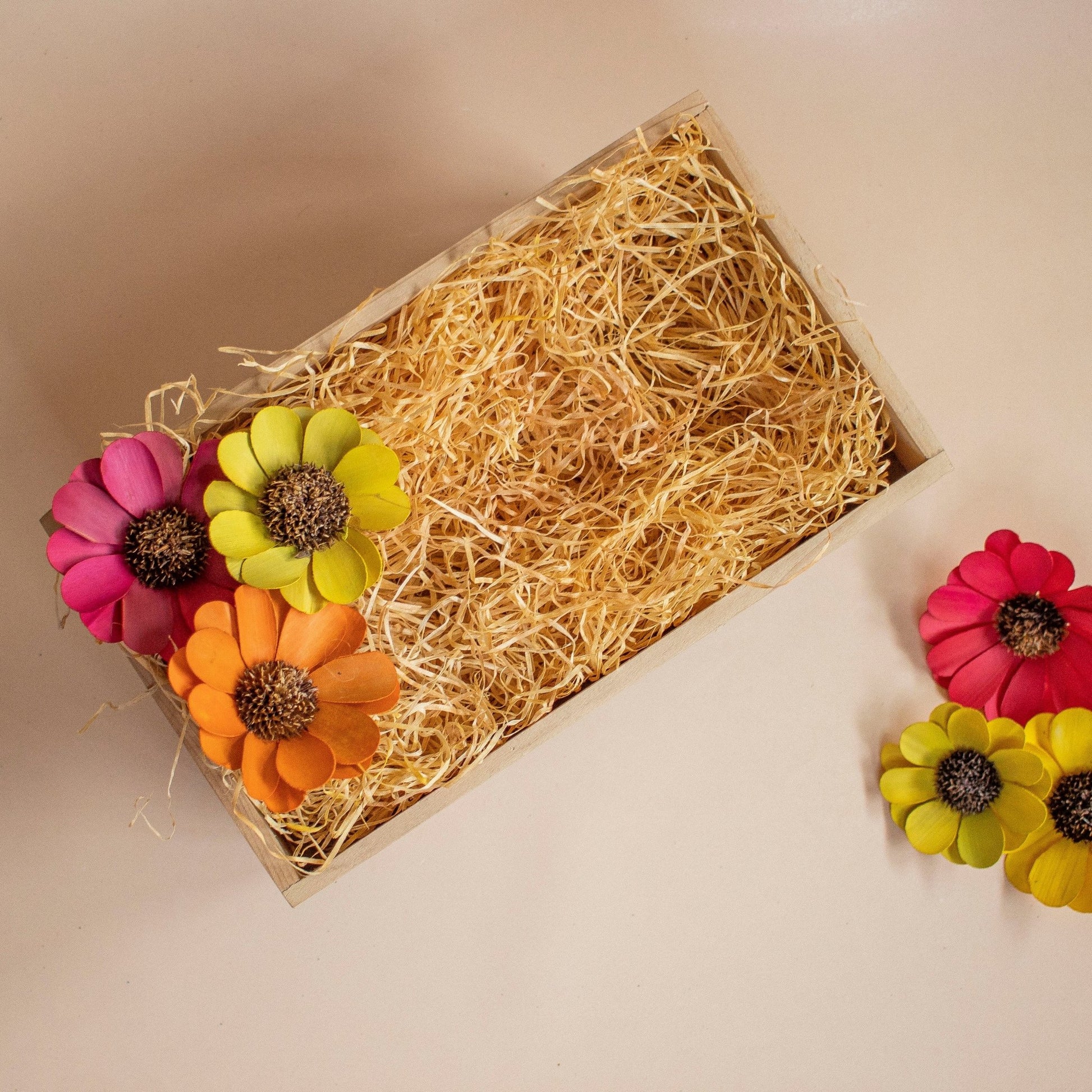 Thela : Hamper Gift Basket - Ebony WoodcraftsConcept Gifting Bases